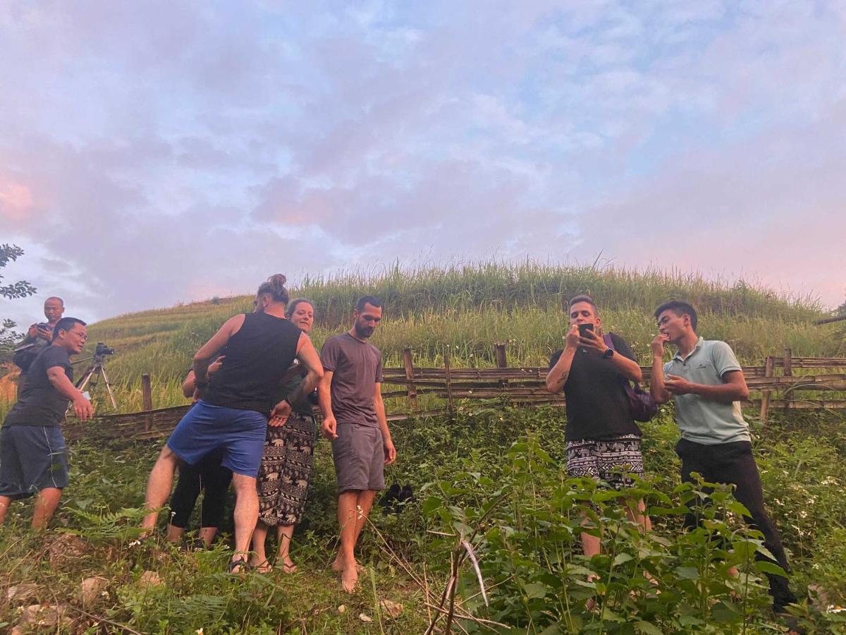 ホテル Nam Ly Retreat ハザン エクステリア 写真
